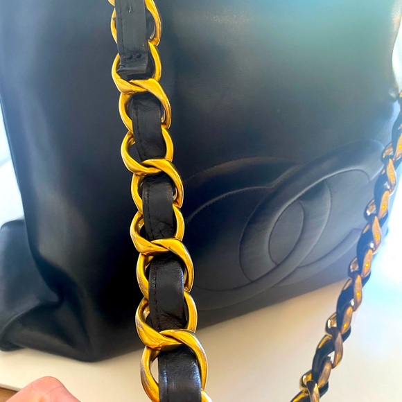 Chanel Vintage Lambskin XL Tote **PRICED TO SELL** - Picture 5 of 13